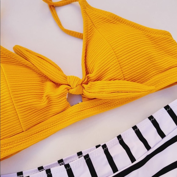 Women's Two-Piece Bikini with Bow Knot Top and Striped Bottoms Small - Picture 3 of 6